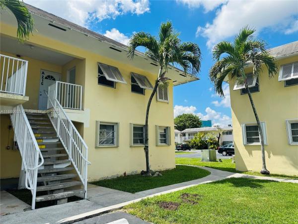 VILLAGE AT DADELAND CONDO