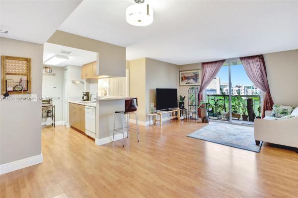 SEYBOLD POINTE CONDO