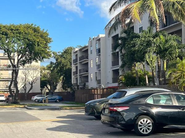 WESTLAND GARDENS CONDO