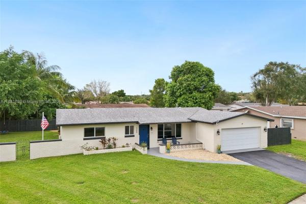 PEMBROKE LAKES SEC 4