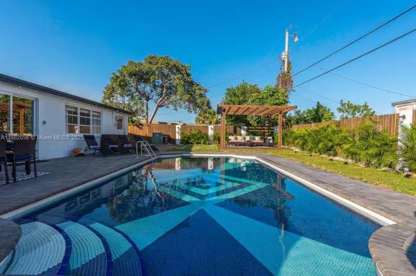 PALM BEACH SQUARE UNIT 3