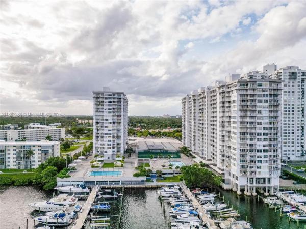 PLAZA DEL PRADO CONDO
