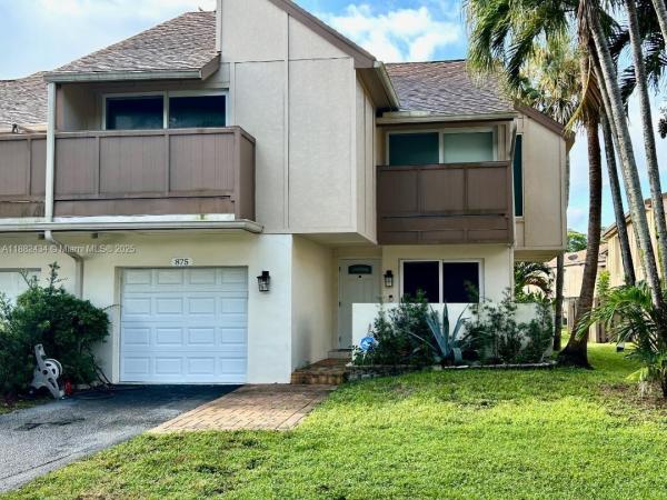 TOWNHOUSES AT JACARANDA C