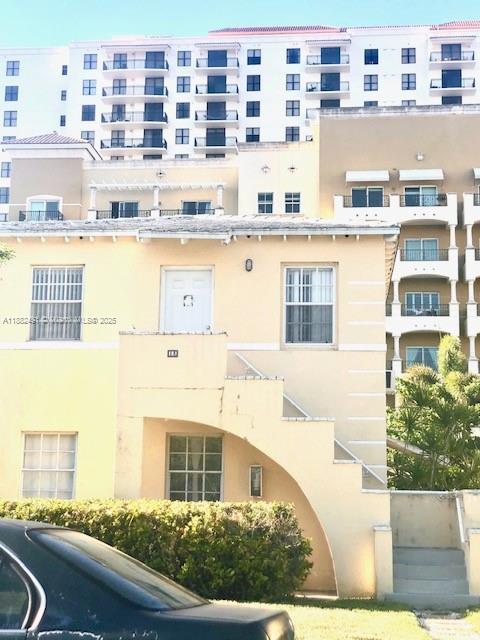 C GAB DOUGLAS SEC - фото