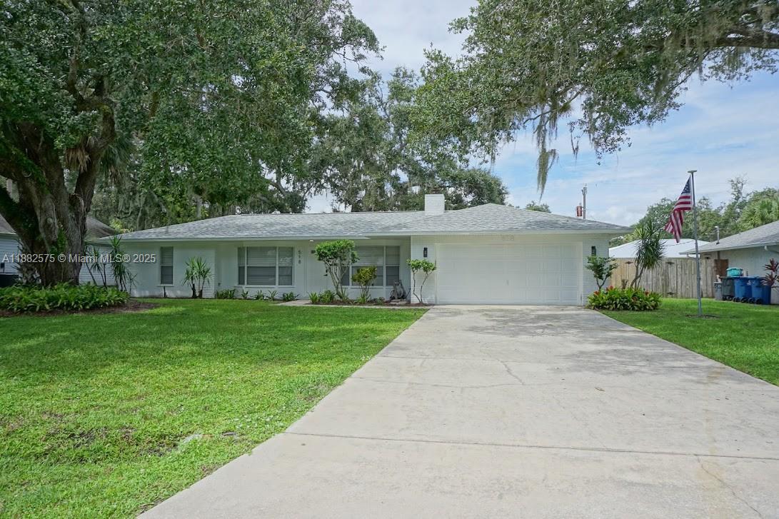 Single Family - фото