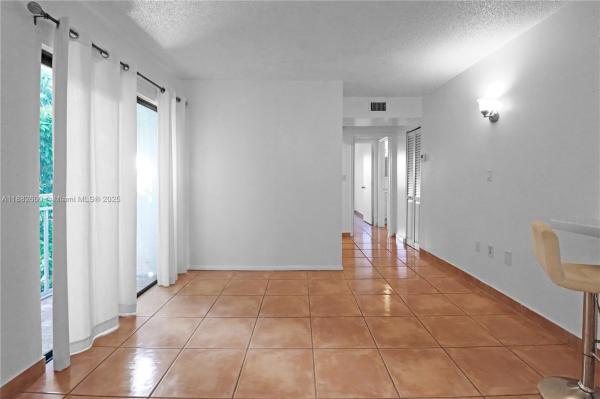 HIBISCUS SOUTH CONDO