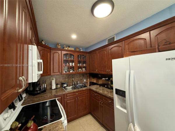 MILE APARTMENT CONDO