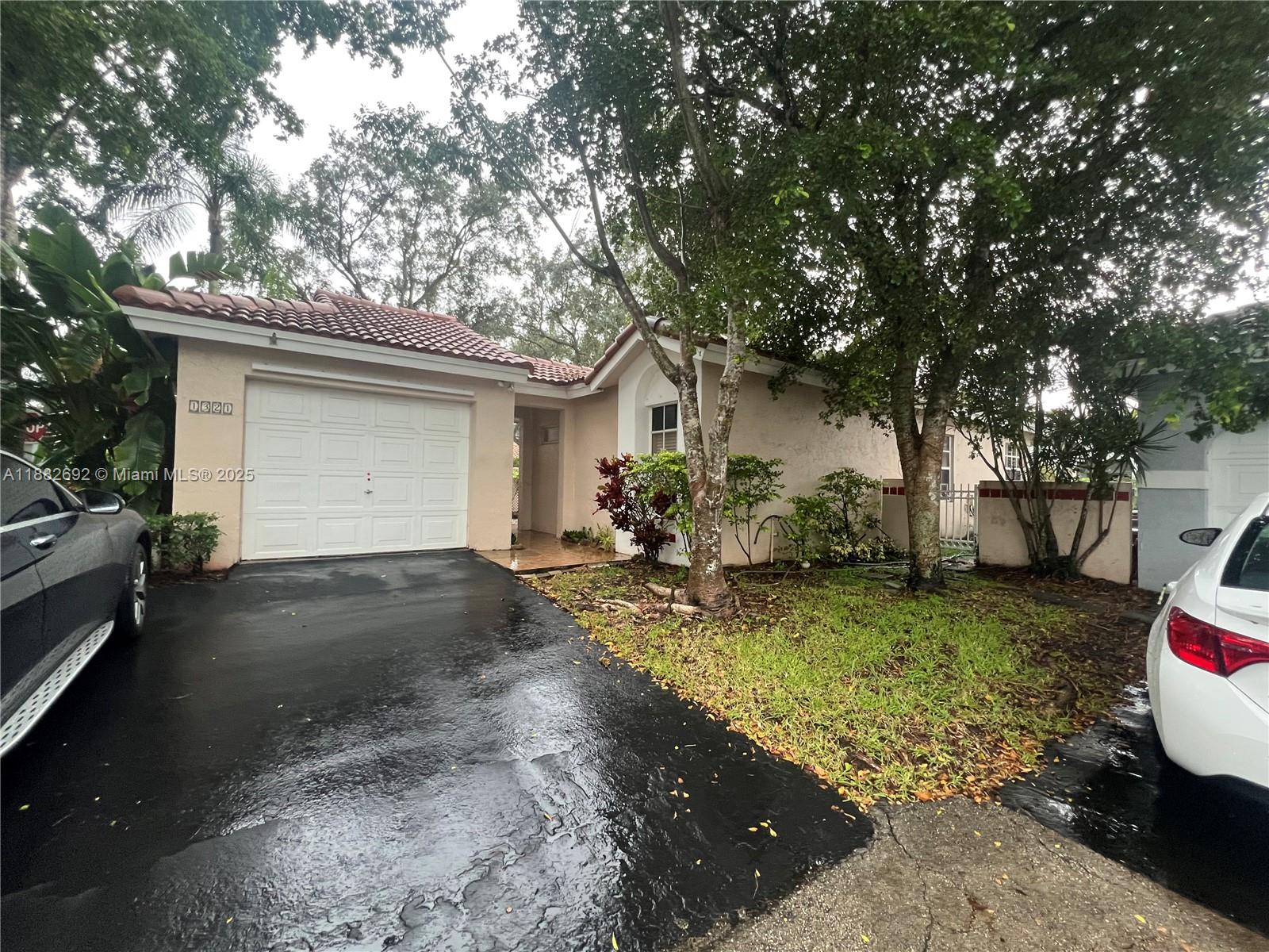 COUNTRY ISLES GARDEN HOMES - фото