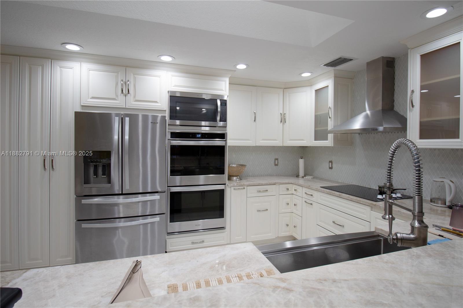 RAMBLEWOOD - фото