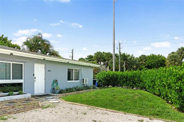 POINSETTIA HEIGHTS RIVER