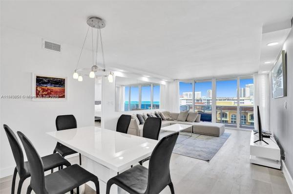 3140 S OCEAN DR #2209, HALLANDALE BEACH, FL 33009