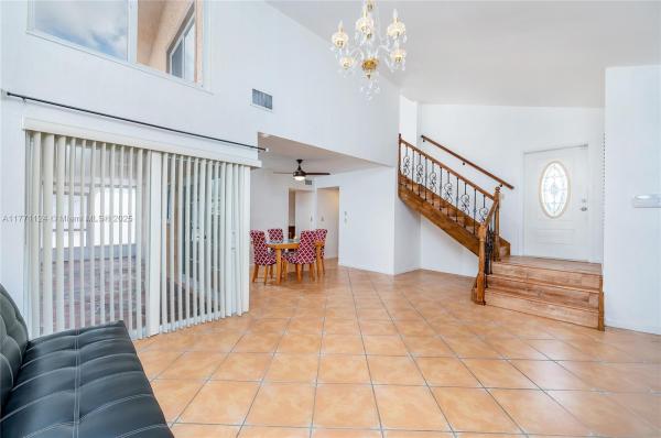 FONTAINEBLEAU PARK WEST V