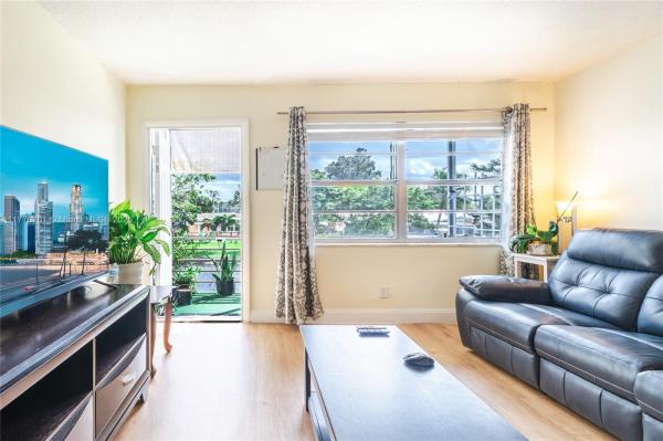 PARK SOUTH ELEVEN CONDO