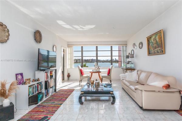 SIXTH MOORINGS CONDO