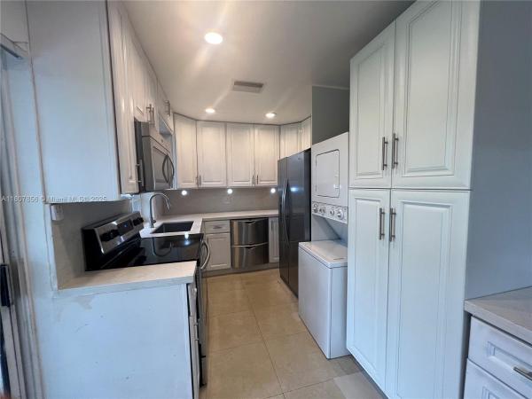 COUNTRY ISLES PHASE II