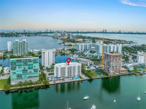 THE ISLANDER CLUB CONDO