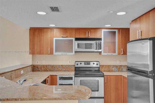 HALLANDALE BEACH PRIVATE