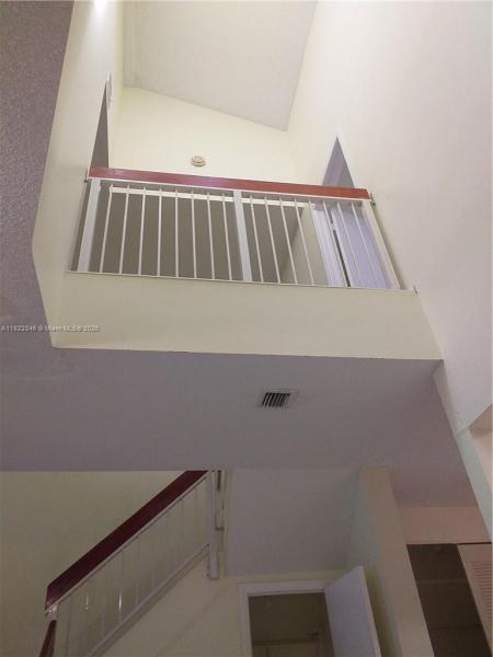 CROSS CREEK TOWNHOMES