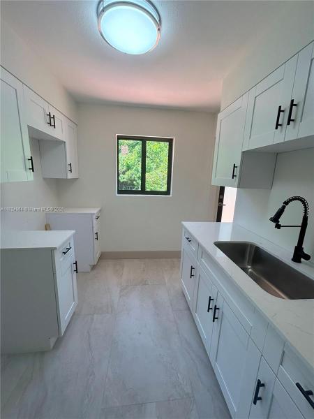 CAROL CITY CENTER ESTATES