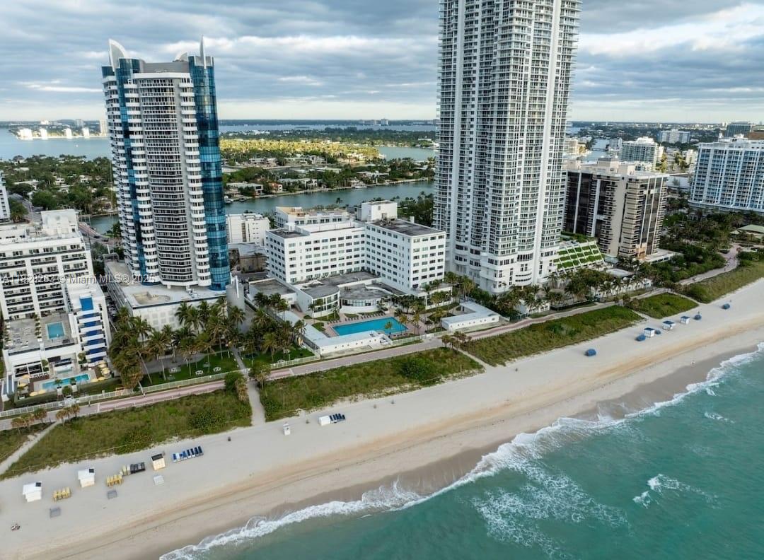 THE CASABLANCA CONDO - фото