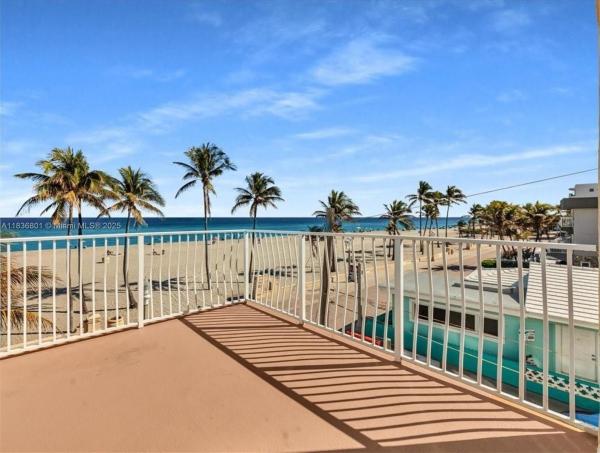 MAINSAIL CONDOMINIUM