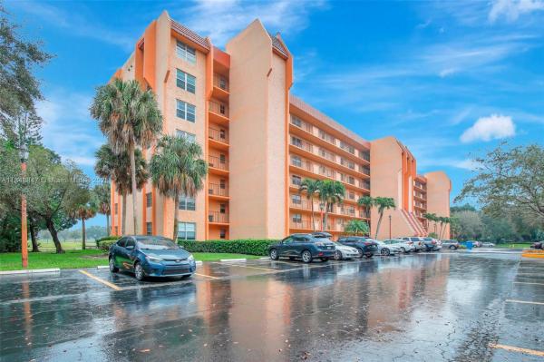 ROLLING HILLS GOLF AND TE