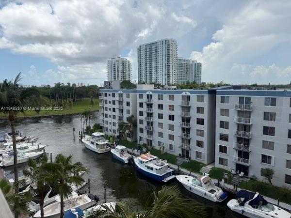 RIVER RUN CONDO PH I