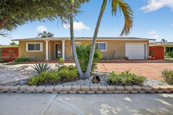 PEMBROKE LAKES SEC 2