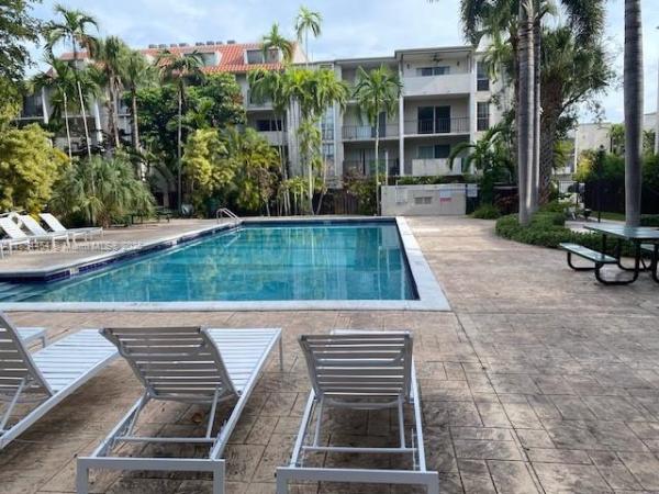 Dadeland Grove condo