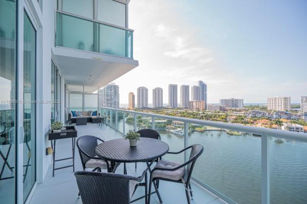 400 SUNNY ISLES CONDO WES