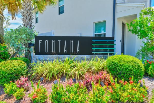 Fontana Townhomes