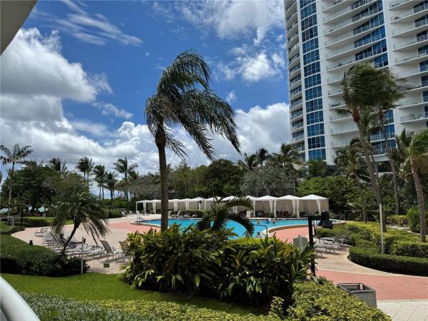 3001 S OCEAN DR #119, HOLLYWOOD, FL 33019
