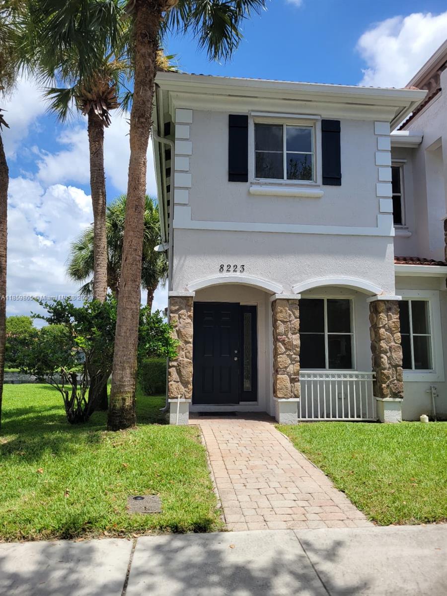 TUSCANY NO 2 CONDO - фото