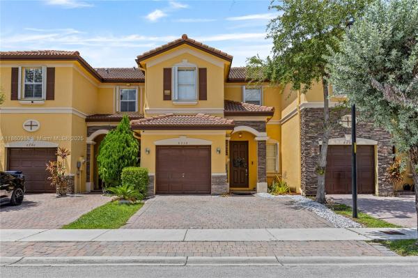 ISLANDS AT DORAL NORTHWES