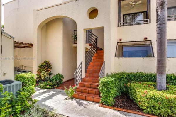 Mariner Village Gardens