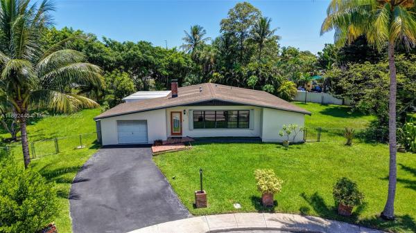 PLANTATION GARDENS SEC 4A