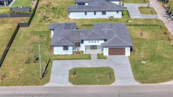 GRIFFING SILVER PALM SUB