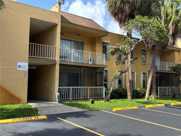 KENDALL HEIGHTS CONDO