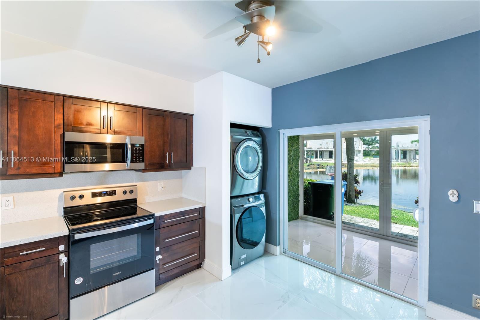 BONAVENTURE - фото