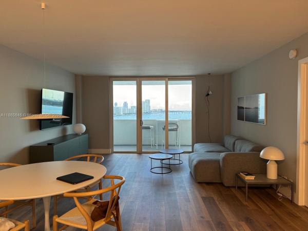 ISLAND TERRACE CONDO