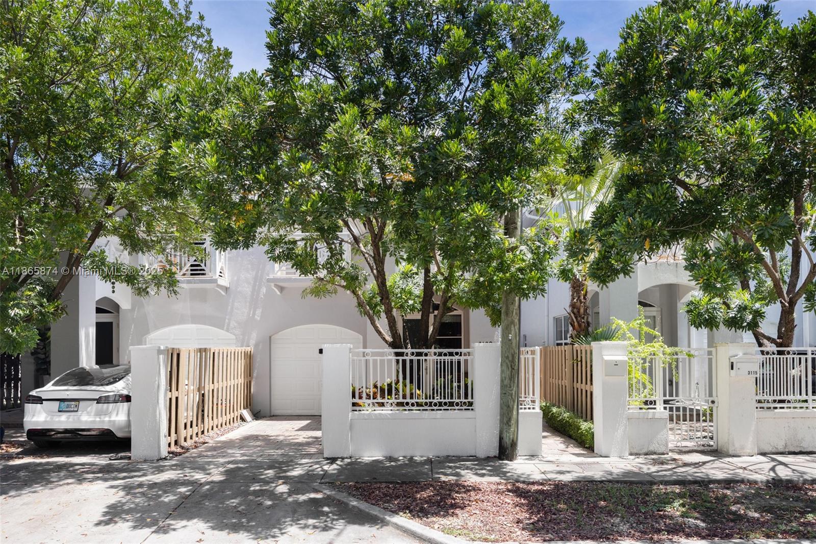 ENCHANTED GROVE VILLAS CO - фото