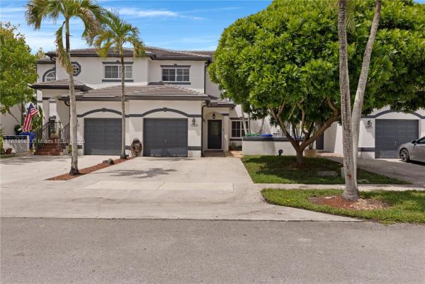 Somerset Cove at Vizcaya