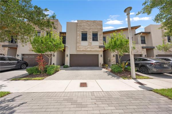 Summit at Park Central