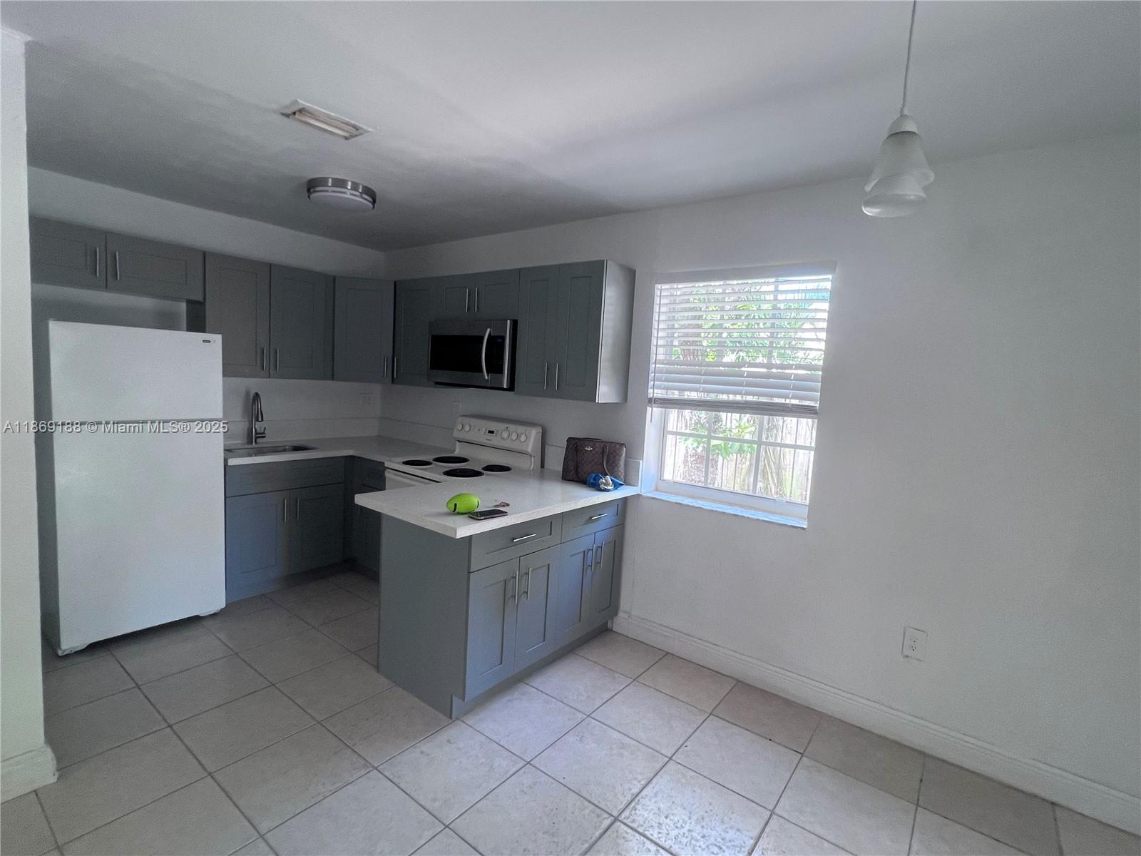 SHEPHARD HEIGHTS ADDN - фото