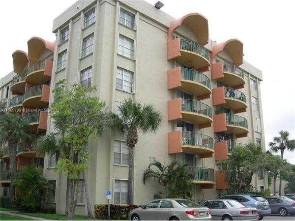THE FOUNTAINS AT FONTAINE