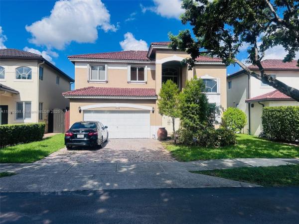 SUNSET LAKES ESTATES