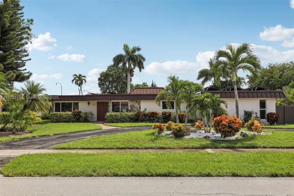 PLANTATION GOLF ESTATES 2