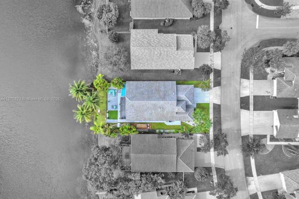 Silver Lakes Emerald Sound