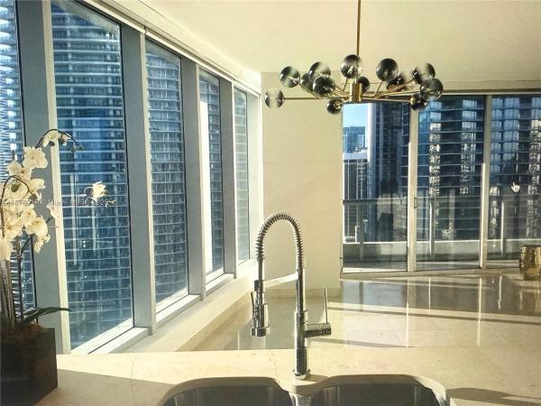 ICONBRICKELL CONDO NO 1