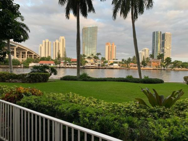 MYSTIC POINTE CONDO NO TW